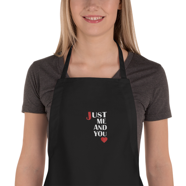 JUST ME AND YOU JERIC Embroidered Apron Limited Edition